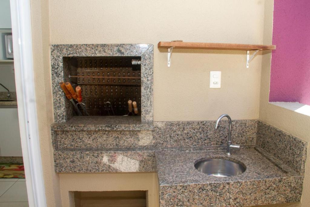 Apto A 1Min Apartment Bombinhas Bagian luar foto